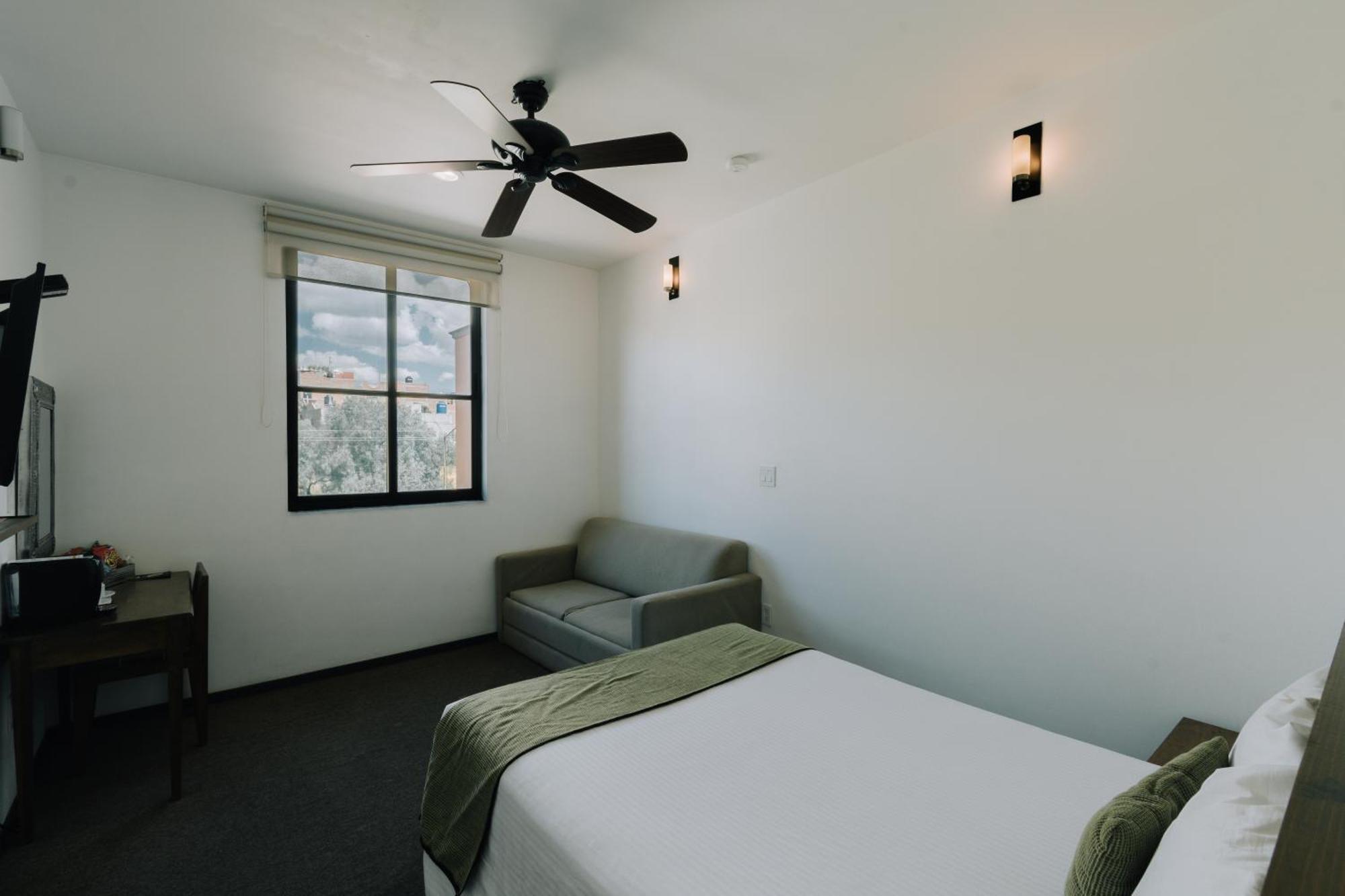 Hotel La Estacion ซานมิเกล เด อาเญนเด ภายนอก รูปภาพ
