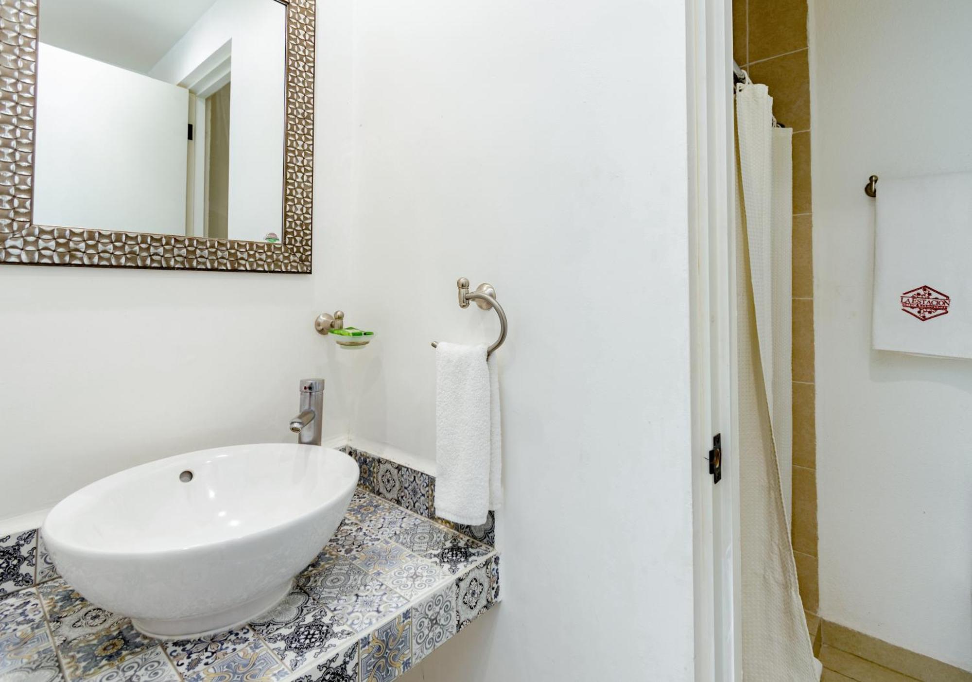 Hotel La Estacion ซานมิเกล เด อาเญนเด ภายนอก รูปภาพ