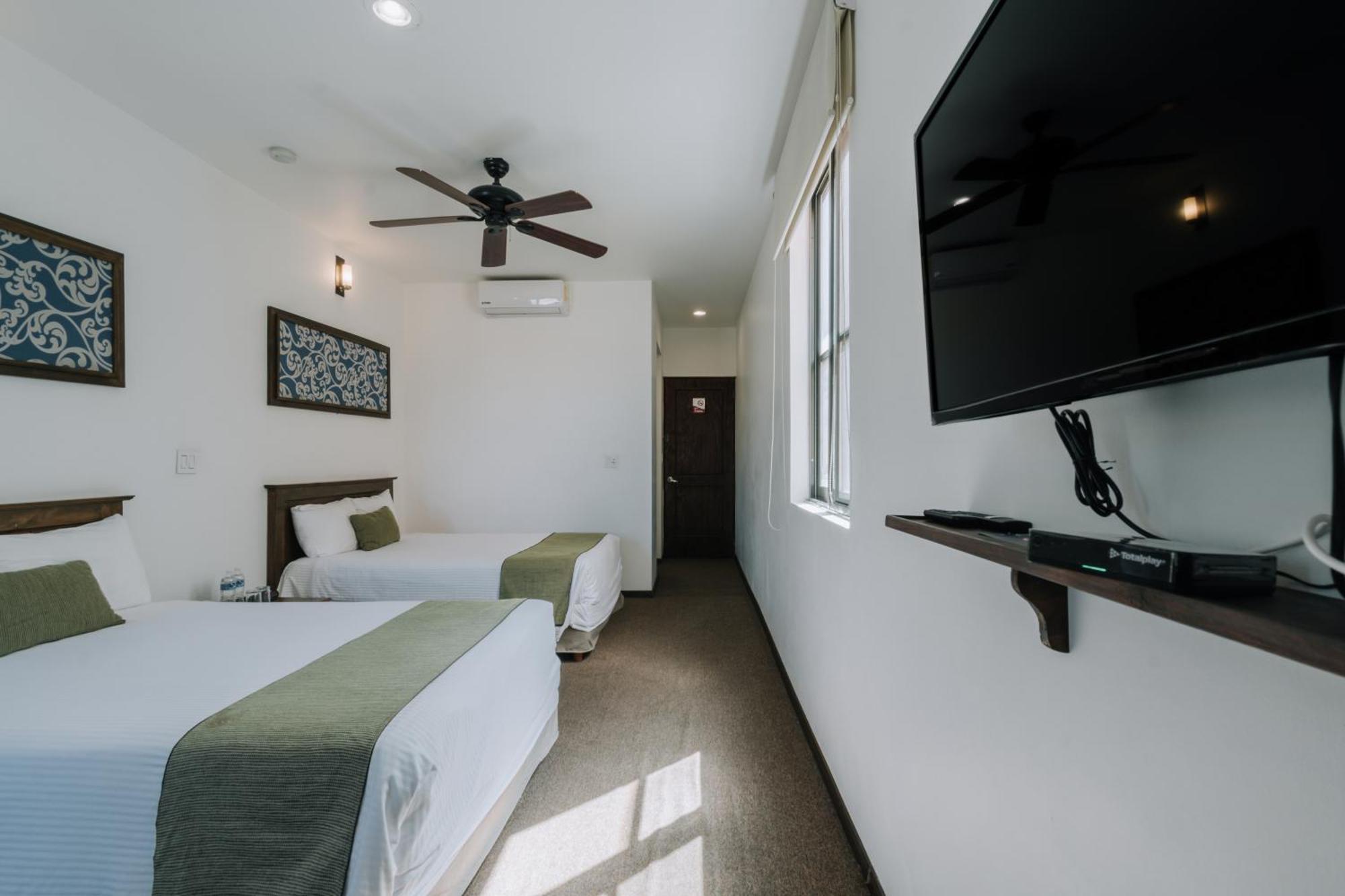 Hotel La Estacion ซานมิเกล เด อาเญนเด ภายนอก รูปภาพ